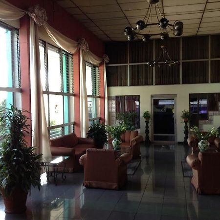 Alameda Hotel Сан Салвадор Екстериор снимка